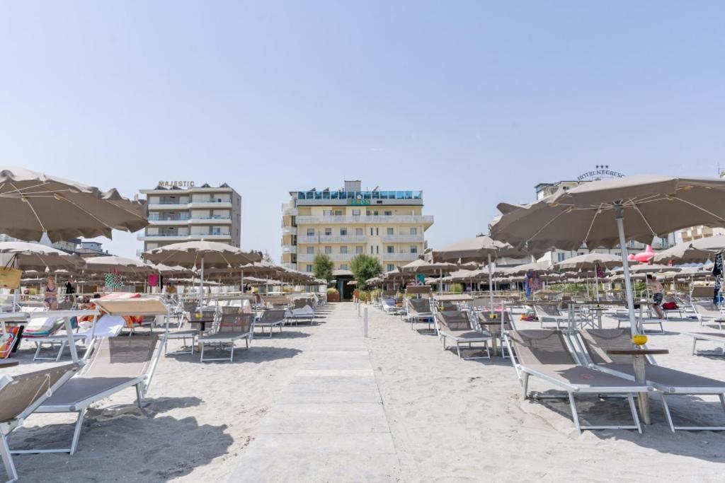 Hotel Byron Milano Marittima Zewnętrze zdjęcie