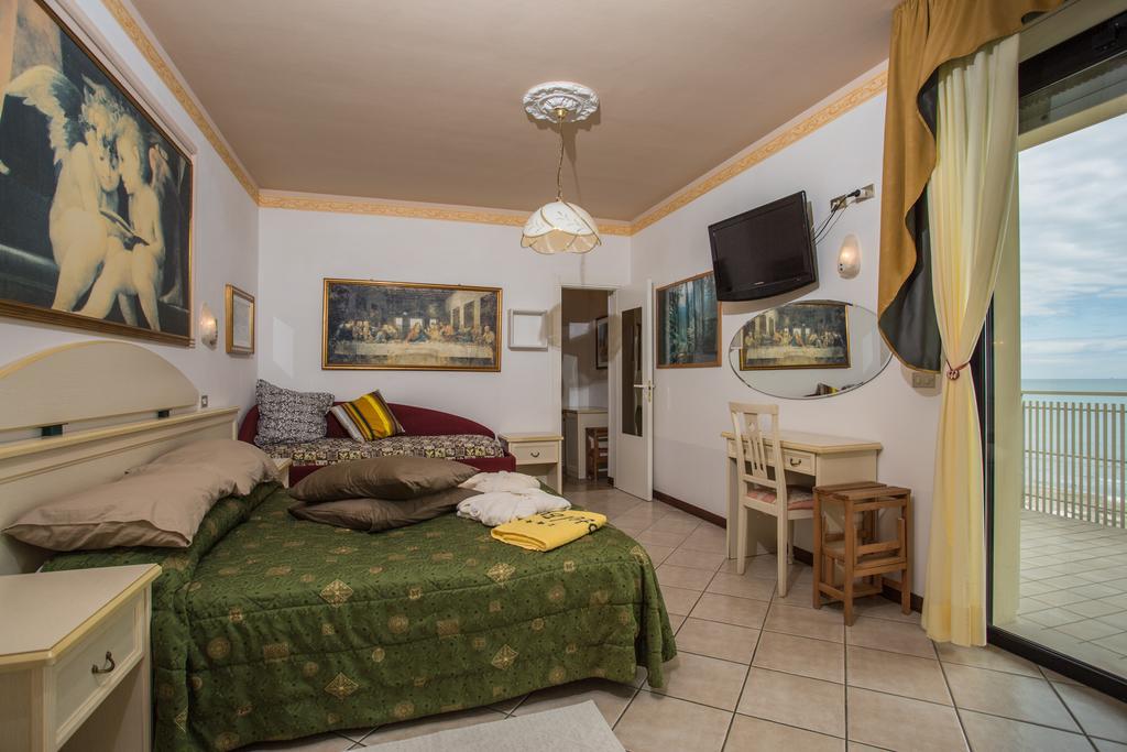 Hotel Byron Milano Marittima Zewnętrze zdjęcie