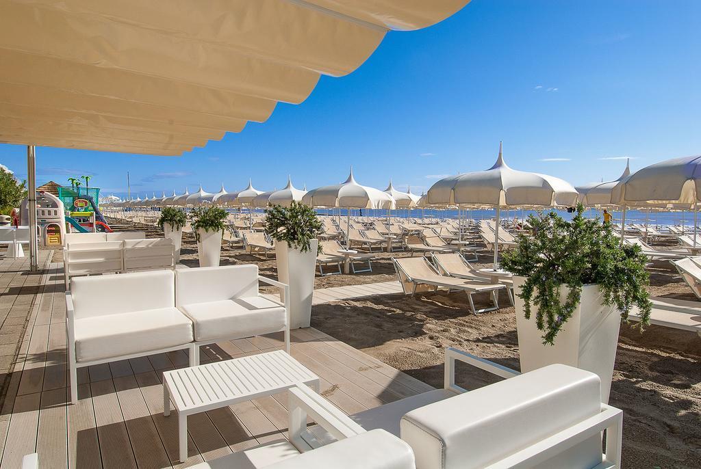 Hotel Byron Milano Marittima Zewnętrze zdjęcie