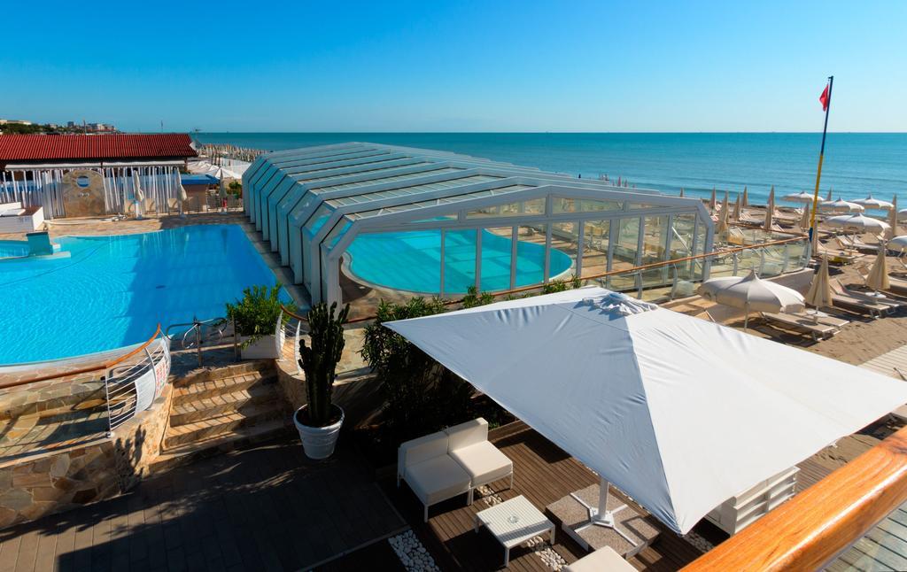 Hotel Byron Milano Marittima Zewnętrze zdjęcie