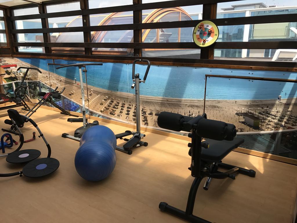 Hotel Byron Milano Marittima Zewnętrze zdjęcie