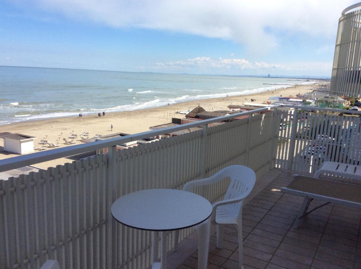 Hotel Byron Milano Marittima Zewnętrze zdjęcie