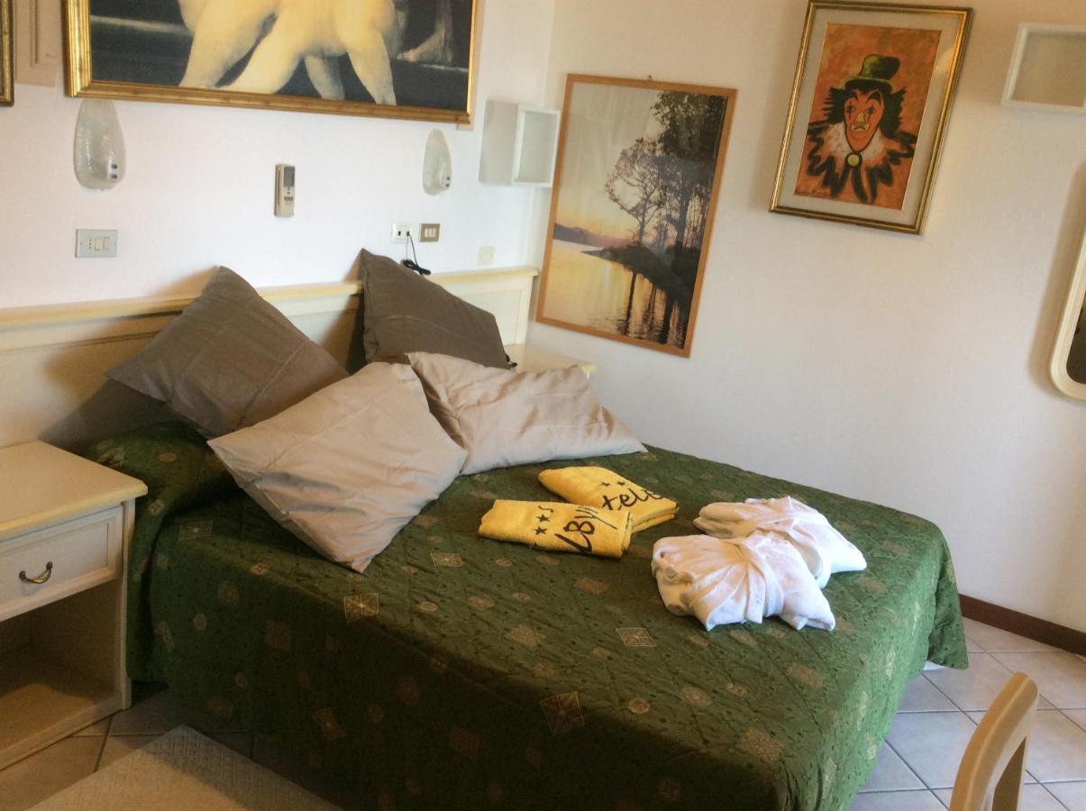 Hotel Byron Milano Marittima Zewnętrze zdjęcie